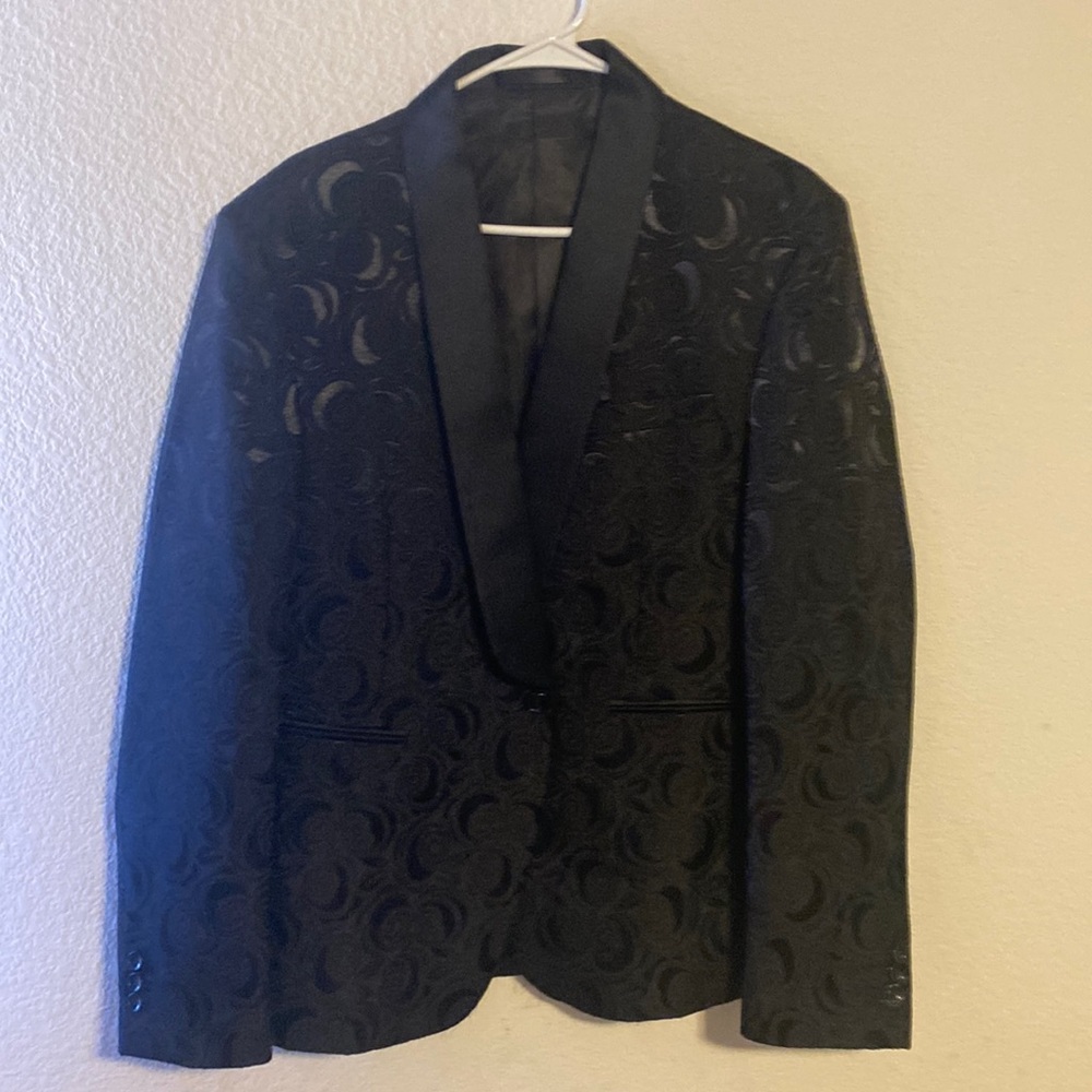 Black Rose Tuxedo
